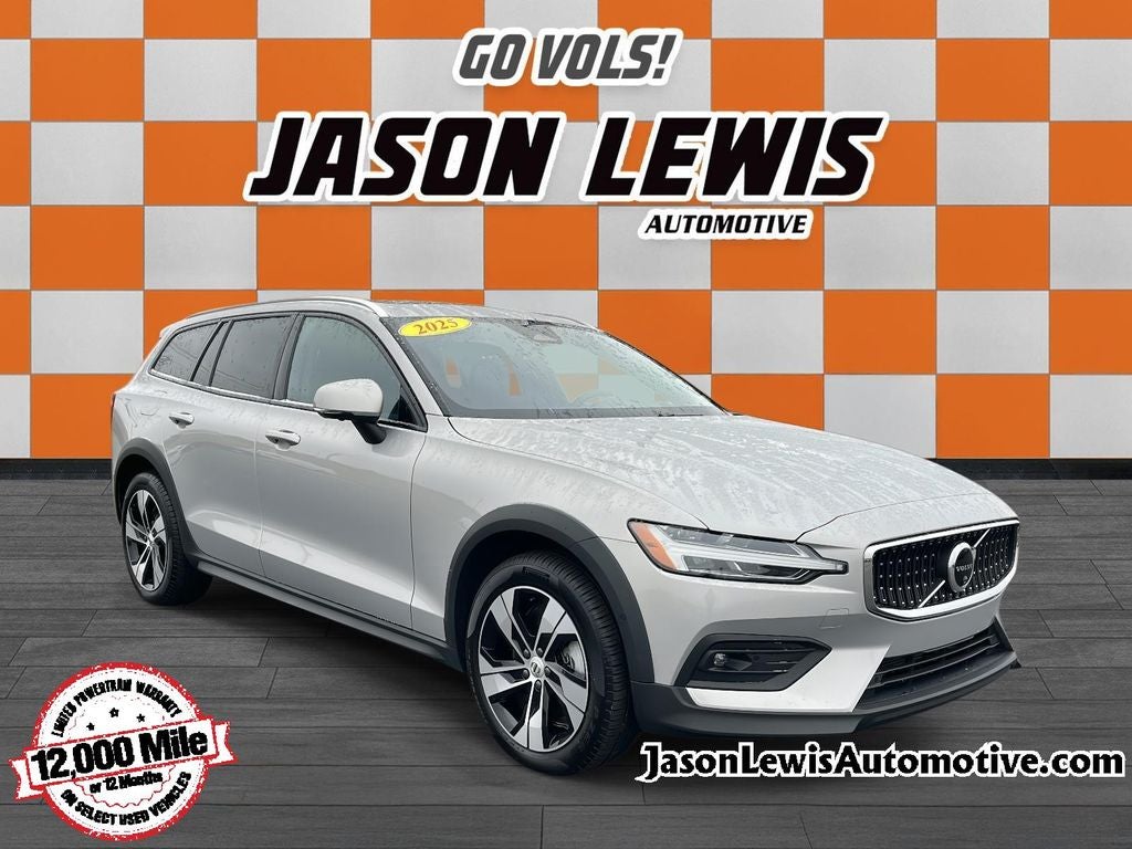2025 Volvo V60 Cross Country